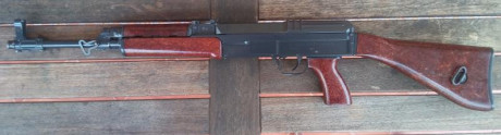 Hola, vendo mi VZ58 original en 7,62x39, el arma es de REPETICION, o sea, que para cada disparo hay que 01