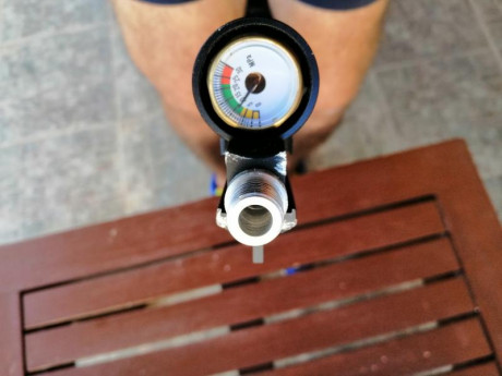 Se vende pistola pcp Artemis PP700S-A de 4,5 mm. en perfecto funcionamiento, sin ninguna perdida de aire. 01
