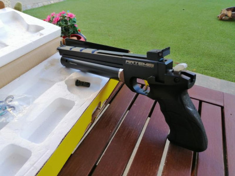 Se vende pistola pcp Artemis PP700S-A de 4,5 mm. en perfecto funcionamiento, sin ninguna perdida de aire. 10