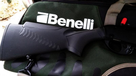 Un amigo me ha pedido que le anuncie su Benelli Argo Endurance acabado sintético Confortech, con cañon 02