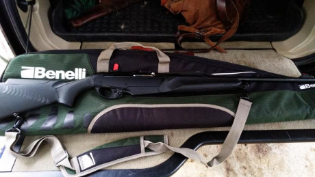Un amigo me ha pedido que le anuncie su Benelli Argo Endurance acabado sintético Confortech, con cañon 00