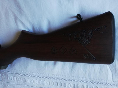 Vendo M1 GARAND edición especial IWO JIMA. 
Ni un solo disparo, totalmente nuevo, ni una sola marca ni 51