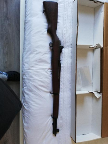 Vendo M1 GARAND edición especial IWO JIMA. 
Ni un solo disparo, totalmente nuevo, ni una sola marca ni 50