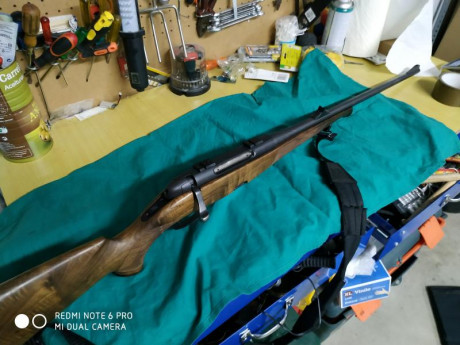 Vendo mi Malincher por no darle uso tras la compra de un Blaser,tiene 4 temporadas de caza y está nuevo.
Lo 02