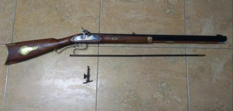 Hola. Vendo Hawken Woodsman del calibre 54 de Ardesa (para bolas del 0,530). Tiene 8 estrías con paso 02