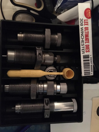 Buenas noches, cambio dies RCBS Die Carb Set 9 parabellum con shell holder incluido, por dies Lee 308 10