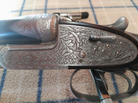 Vendo escopeta Eduardo Chilling, fabricada en los años 20 
calibre 20
72 de cañon
choques 3 y 1 
expulsora
grabados 02