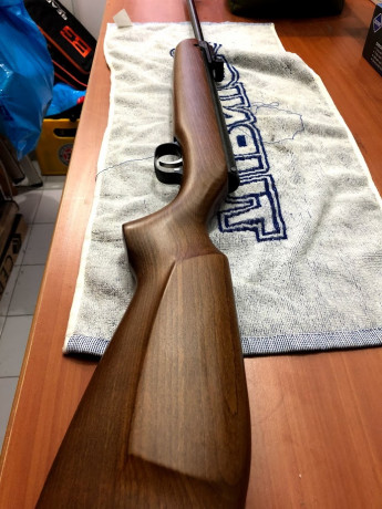 Hola,

Por falta de uso vendo Weihrauch HW30S en 4.5mm, comprada en Octubre 2018 y con menos de 1000 disparos. 02