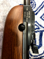 Hola,

Por falta de uso vendo Weihrauch HW30S en 4.5mm, comprada en Octubre 2018 y con menos de 1000 disparos. 00