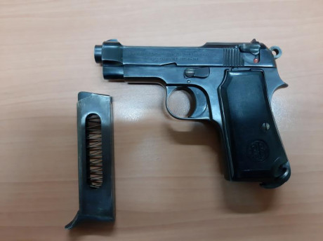 Beretta 1934 calibre 9 corto. Buen estado de conservación y apenas utilizada. Precio 250 euros. Como dato 01