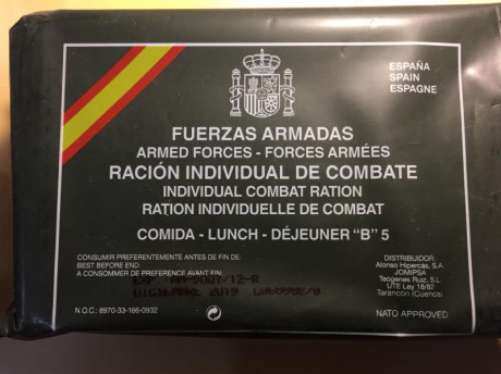 Se venden pack de raciones de combate, desayuno/comida/cena

El pack de tres raciones son 25 euros mas 00