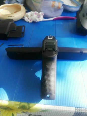 Vendo glock19, 4°G. Comprada nueva en julio 2016. Montada con kit muelles competición y desconector a 10