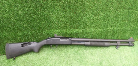 Se vende Mossberg 590 A1, culata con deposito para 4 cartuchos, carga 8+1, recamara 12/76 magnun, accesorios: 02