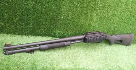 Se vende Mossberg 590 A1, culata con deposito para 4 cartuchos, carga 8+1, recamara 12/76 magnun, accesorios: 11