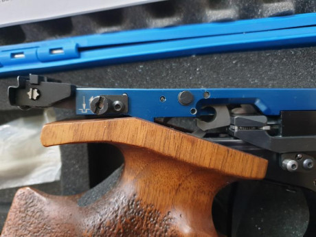CERRAR  :ganster: 
MATCH GUN RAPID FIRE ELECTRONICA. 
MG2E Rapid Fire con cacha tamaño s,que es como una 31