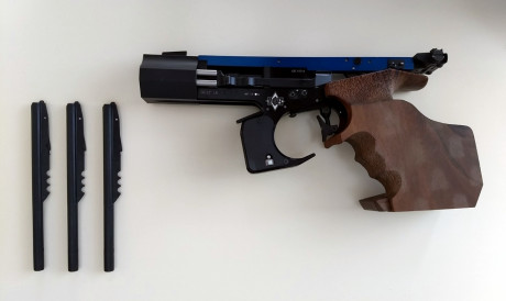 Hola, se vende pistola  Match Guns MG2E  (con disparador electrónico), calibre 22 LR, guiada en F. Comprada 01
