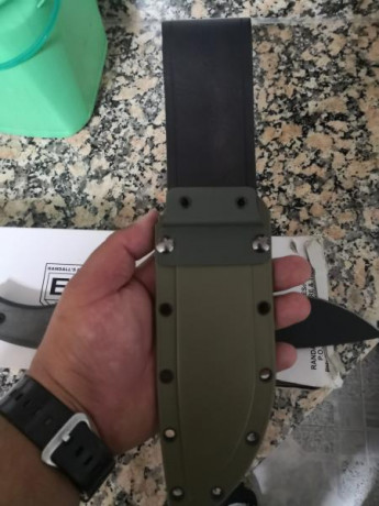Vendo esee 6 nuevo sin usar a la funda le he añadido un tahalí en cuero mucho mejor que el clip original 02