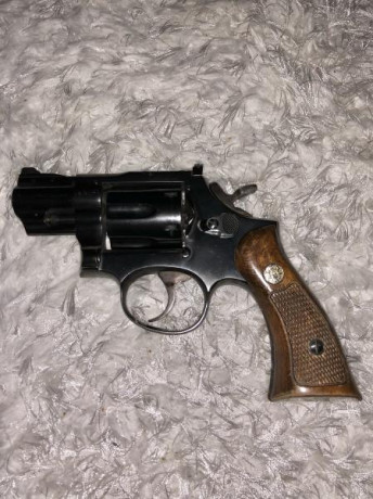 Vendo revolver llama 38 special 2" tal y como se ve en las imágenes.
Todos los tramites desde la 01