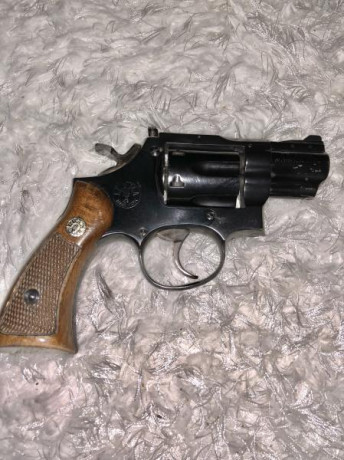 Vendo revolver llama 38 special 2" tal y como se ve en las imágenes.
Todos los tramites desde la 00