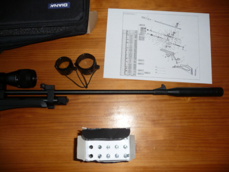 Vendo pistola-carabina marca Diana, co2, con su maletín y embalaje tal como vino de Blackrecon. Con ella 02
