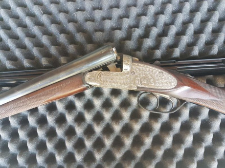 Vendo paralela marca Beristain, calibre 12/70, culata inglesa, valvulas de escape de gases, expulsora, 42
