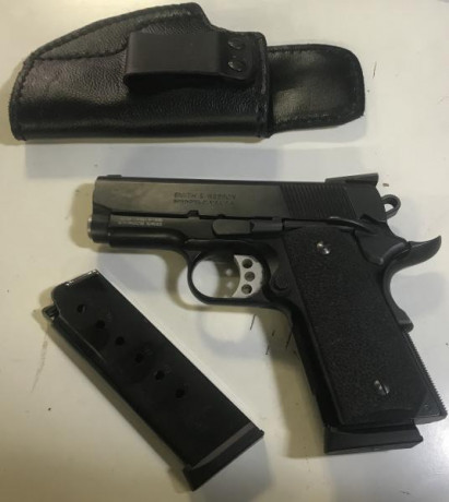 Vendo exclusiva pistola Smith & WESSON, MOD. 1911 PRO SERIES, CAL.45 ACP.

Arma super compacta, perfecta 01