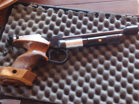 Se oferta esta extraordinaria pistola de competicion, funcionando perfectamente y puesta a punto este 01