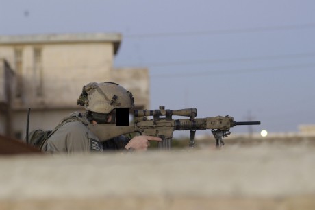 Del cerrojo al semiautomatico. el nuevo fusil para francotirador derivado del stoner  fue Hecho para pegar 20