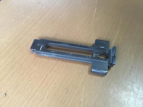 Vendo fusil Carl Gustafs del año 1909 calibre 6,5 mm x 55, muy preciso y cuidado.
Esta en Madrid.
Fusil 11