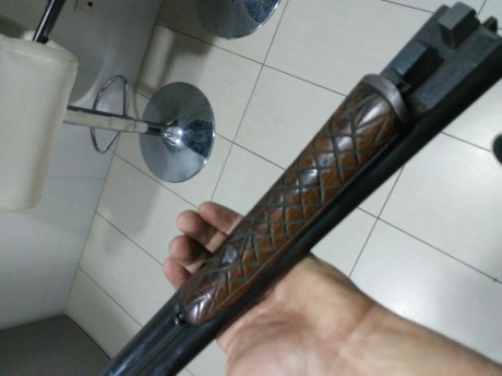 Buenas tardes,
Hacia tiempo que queria una escopeta de perrillos y aprovechando la subasta de armas me 00