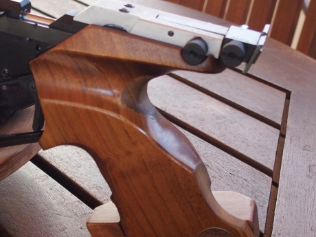 Se oferta esta extraordinaria pistola de competicion, funcionando perfectamente y puesta a punto este 21