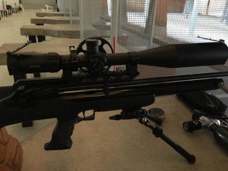 VENDO VISOR HAWKE SIDEWINDER 8-32x56 comprado nuevo en SEPTIEMBRE 2019 ( tengo factura).completo de caja 50