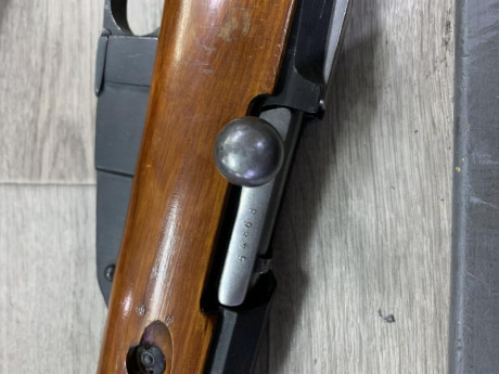 Por fallecimiento del dueño se vende este fusil depositado en armería. Es un Mosin Nagant 1891/30 (creo) 01
