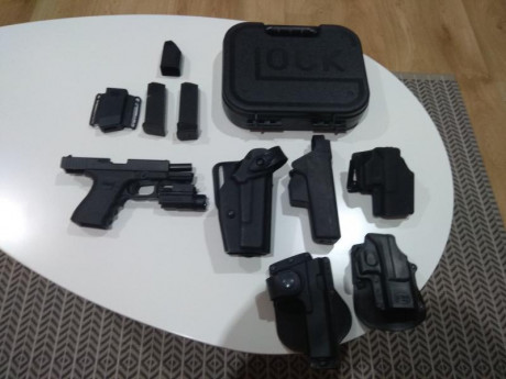 Hola buenas ,

Vendo Glock 19 de 4 Generación 9mm. por falta de uso y de cupo.
Como nueva ,no tiene ni 02