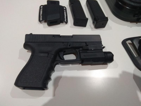 Hola buenas ,

Vendo Glock 19 de 4 Generación 9mm. por falta de uso y de cupo.
Como nueva ,no tiene ni 01