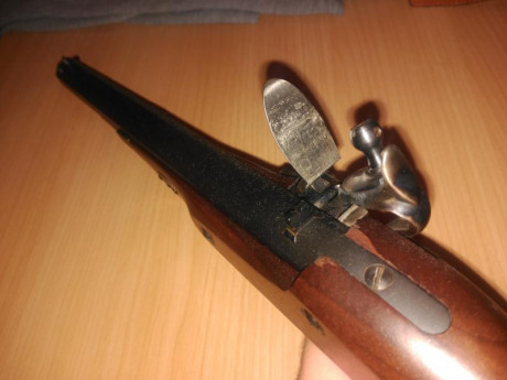 Saludos.
Vendo pistola Pedersoli Charles Moore, de chispa, cal 44 cañón liso, en buen estado.

300€ más 00
