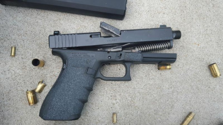 Hola 

Estoy buscando una Glock 17 corredera, ¿alguien tiene una para vender?

Un saludo 61