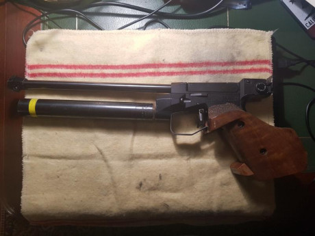 Las vendo juntas por  550  euros, con  5  bombonas junto con otros accesorios como se aprecia en las fotos. 00