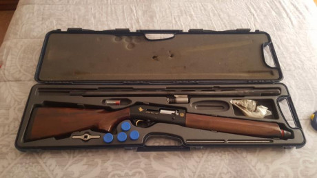 Muy buenas compañeros se vende Beretta Urika 2 Al 391 calibre 12 cañón de 71 con maletín y piezas originales 02