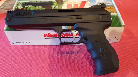 vendo una pistola HW 40, monotiro de aire precomprimido. esta casi nueva y funciona perfectamente, el 02