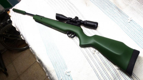 Vendo carabina Cometa Fenix Compact calibre 6.35 del año 2016. Culata de madera de haya pintada con full 00