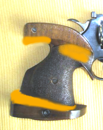 Hola amigos:
Os presento mi último "brico"... una empuñadura a medida para una Walther GSP hecha 50