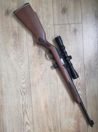 Buenas, pongo a la venta esta carabina semiautomática MARLIN 70 del calibre 22 LR + visor TASCO 3-9x32. 00