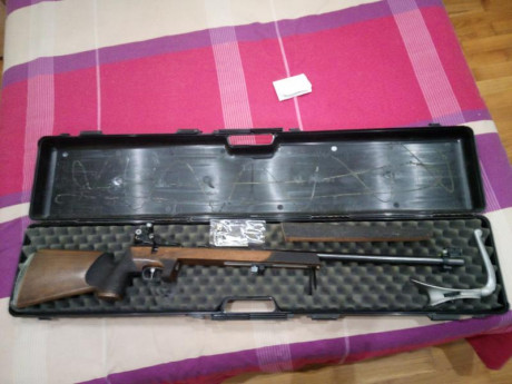 Vendo carabina de cerrojo monotiro WEIHRAUCH HW60M CAL. .22LR. Una de las armas más precisas y fiables.
Maletín 00