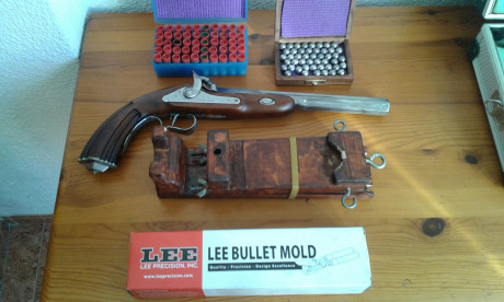 Vendo carabina de cerrojo monotiro WEIHRAUCH HW60M CAL. .22LR. Una de las armas más precisas y fiables.
Maletín 21