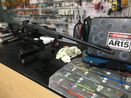 Buenas pongo a la venta este Waetherby cal 257 Waetherby  magnum. En perfecto estado. Precio. 395 euros. 01
