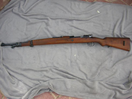 Hola, vendo Fusil Coruña 43 de los fabricados por Santa Bárbara, es del calibre 8x57 IS.  Acabo de comprárselo 02