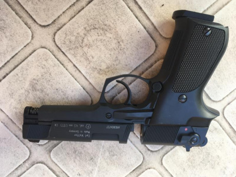 Buenos días,

Vendo pistola Walther CP 88 prácticamente nueva, con estuche, 2 cargadores de 8 balines 00