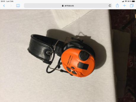 Vendo Cascos electrónicos por no  usarlos en Madrid portes el comprador 00