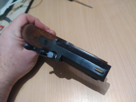 Saludos
Vendo pistola Ardesa Derringer Philadelphia cal45, con sus años pero en buen estado .

50E más 00